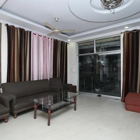 Hotel O Deepak
